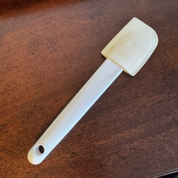 TUPPERWARE SILICONE Double Sided Spatula USA Vintage White Heat Resistant 11" - Picture 1 of 4